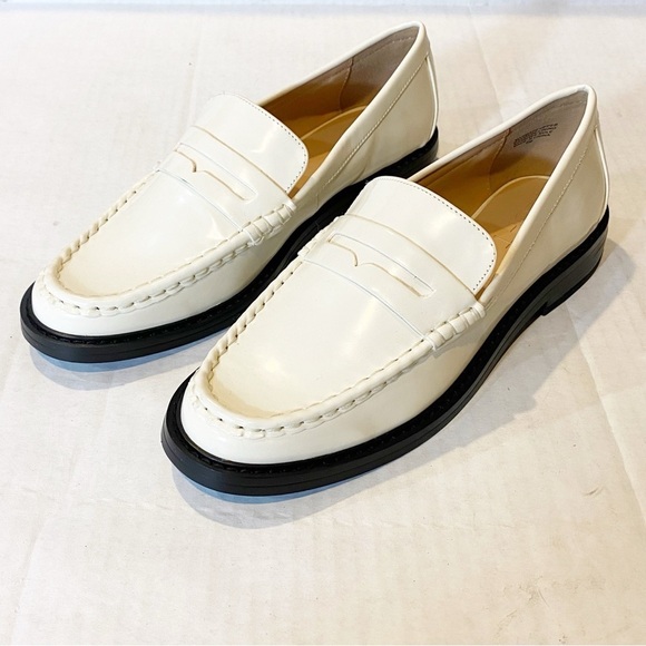LOFT Penny Loafer Creme - Picture 4 of 12